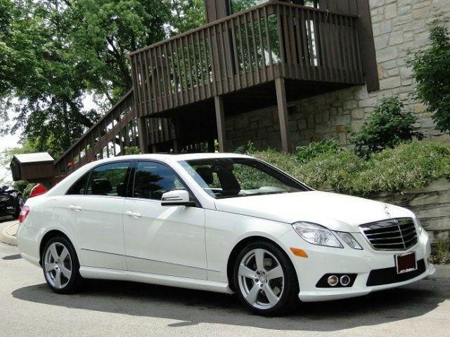 2010 Mercedes-Benz E-Class 2010 Nissan 2.0S