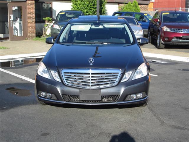 2010 Mercedes-Benz E-Class Luxury III