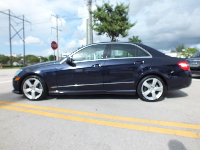 2010 Mercedes-Benz E-Class SE Sport