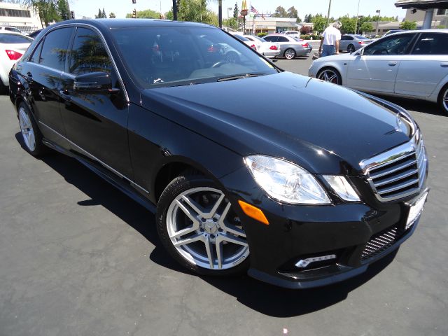 2010 Mercedes-Benz E-Class 4dr Sdn GLS Turbo Manual