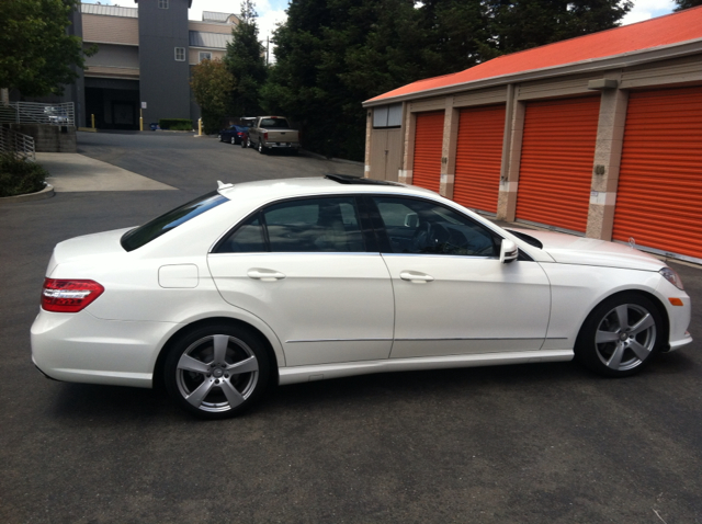 2010 Mercedes-Benz E-Class 4dr Sdn GLS Turbo Manual