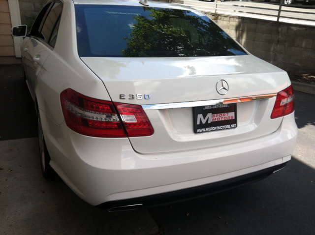 2010 Mercedes-Benz E-Class 4dr Sdn GLS Turbo Manual