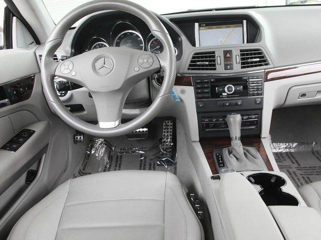 2010 Mercedes-Benz E-Class Conv.pkg