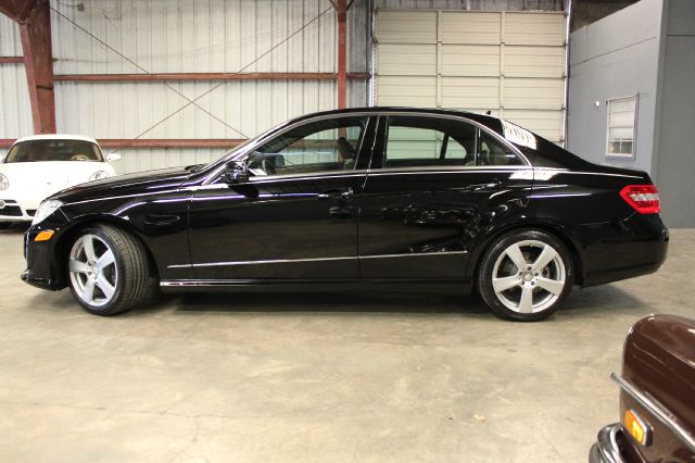 2010 Mercedes-Benz E-Class 4dr Sdn GLS Turbo Manual