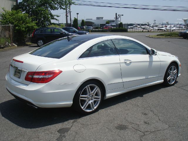 2010 Mercedes-Benz E-Class Supercrew 150 4WD