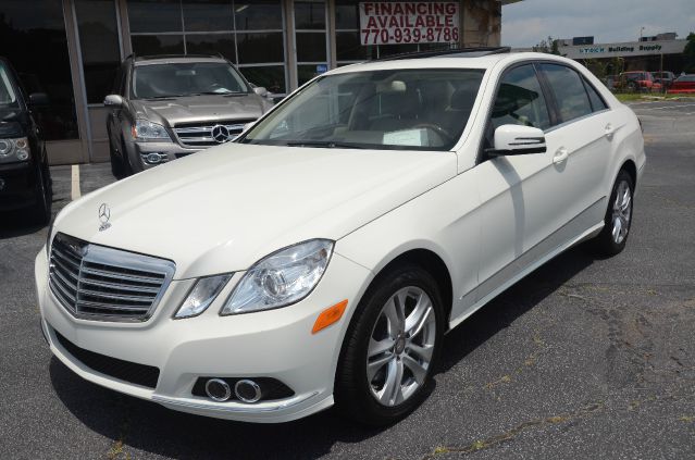 2010 Mercedes-Benz E-Class Luxury III