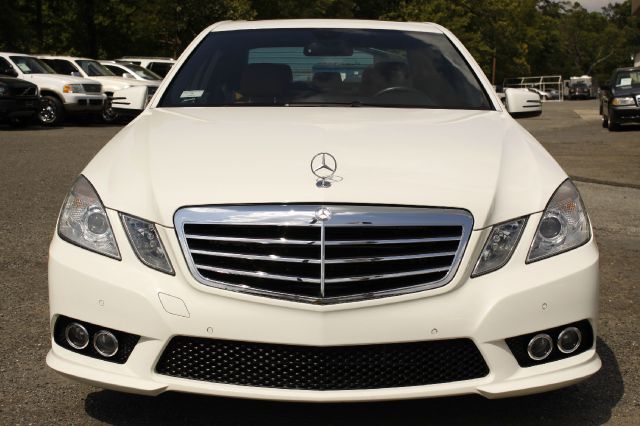 2010 Mercedes-Benz E-Class 2.5S W PWR Sunroof