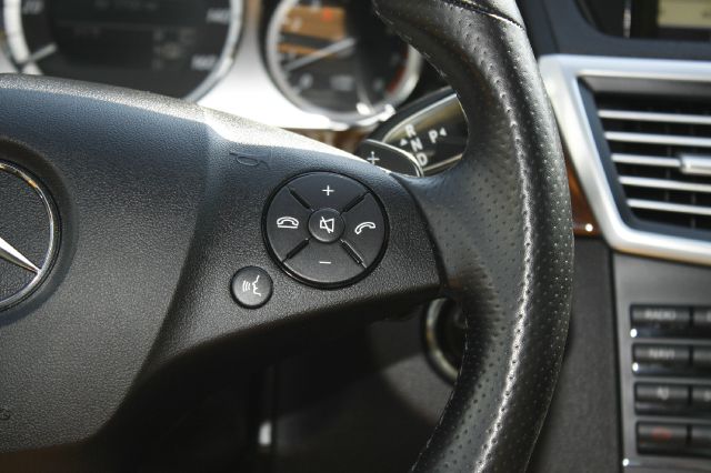 2010 Mercedes-Benz E-Class 2.5S W PWR Sunroof