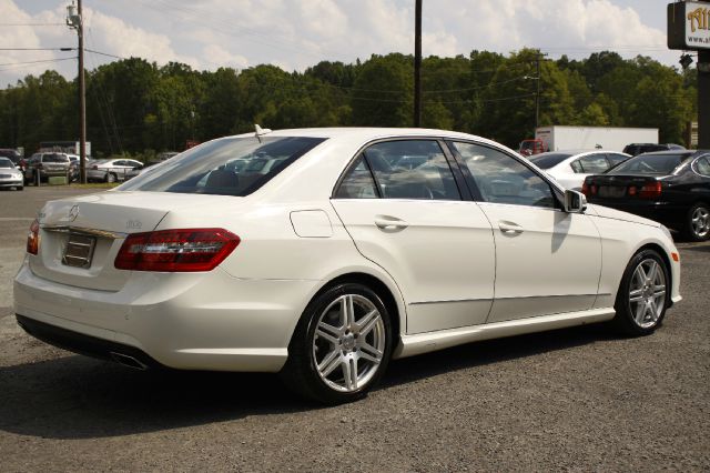 2010 Mercedes-Benz E-Class 2.5S W PWR Sunroof