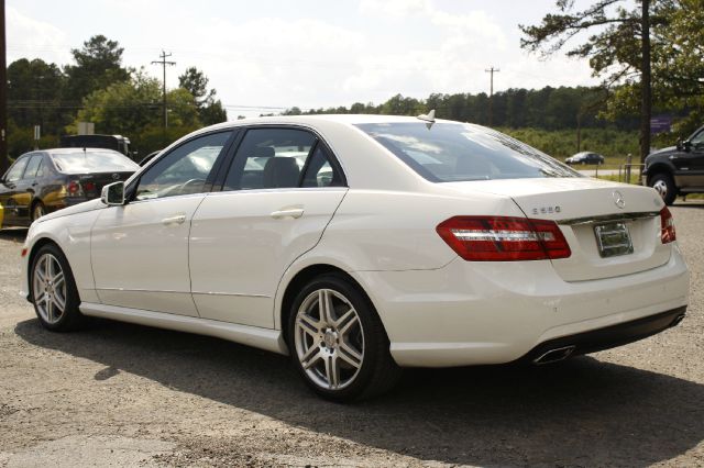 2010 Mercedes-Benz E-Class 2.5S W PWR Sunroof