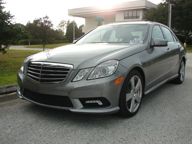 2010 Mercedes-Benz E-Class 4dr Sdn GLS Turbo Manual