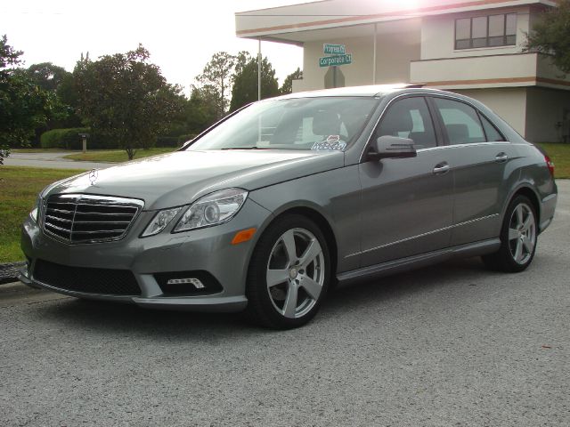 2010 Mercedes-Benz E-Class 4dr Sdn GLS Turbo Manual