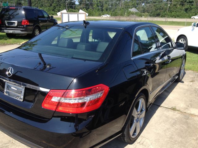 2010 Mercedes-Benz E-Class 4dr Sdn GLS Turbo Manual