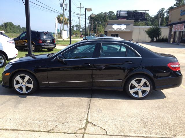 2010 Mercedes-Benz E-Class 4dr Sdn GLS Turbo Manual