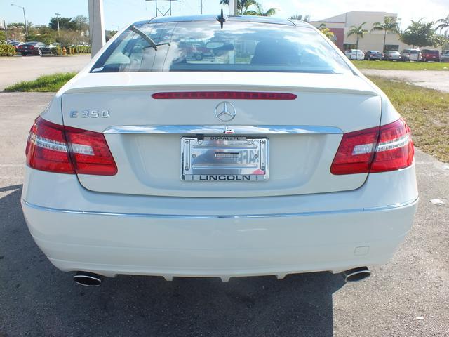 2011 Mercedes-Benz E-Class SE Sport