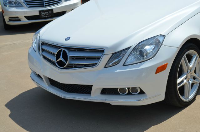 2011 Mercedes-Benz E-Class Conv.pkg