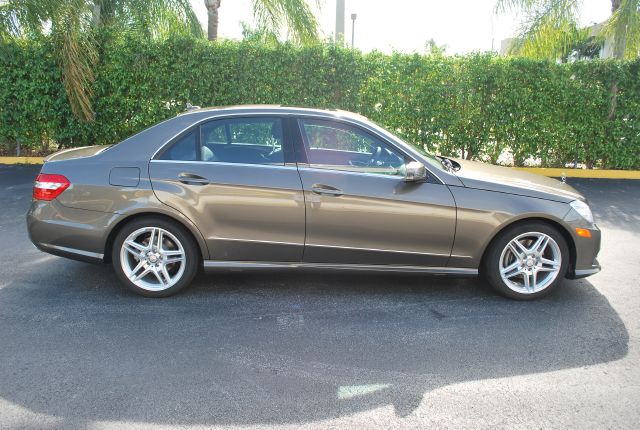 2013 Mercedes-Benz E-Class 4dr Sdn GLS Turbo Manual