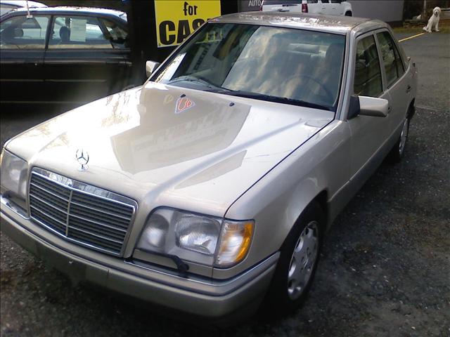 1994 Mercedes-Benz E Class SXT