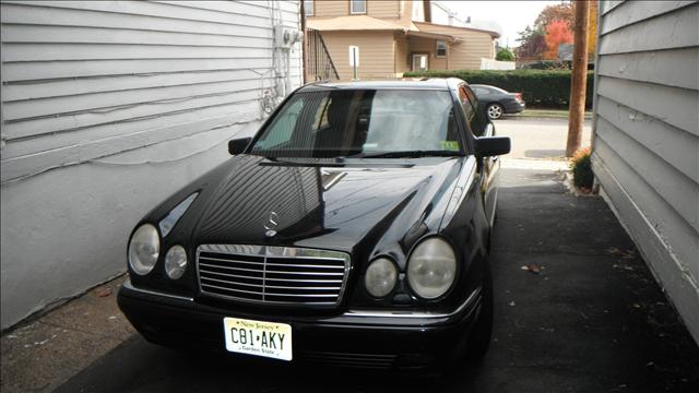 1997 Mercedes-Benz E Class LT 1500 DVD W/monitorflex Fuel 4X4