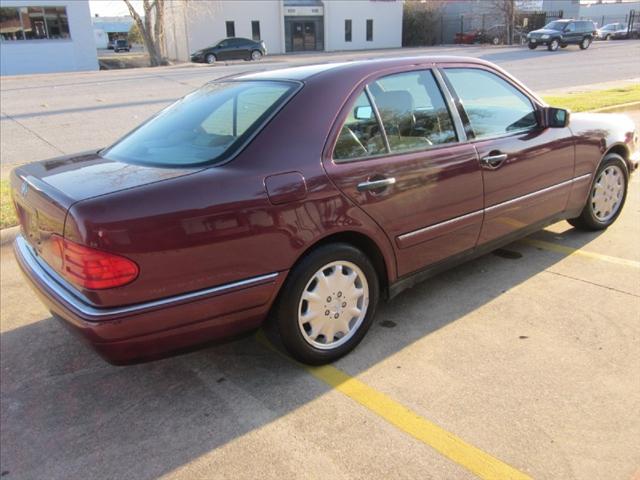 1997 Mercedes-Benz E Class SXT