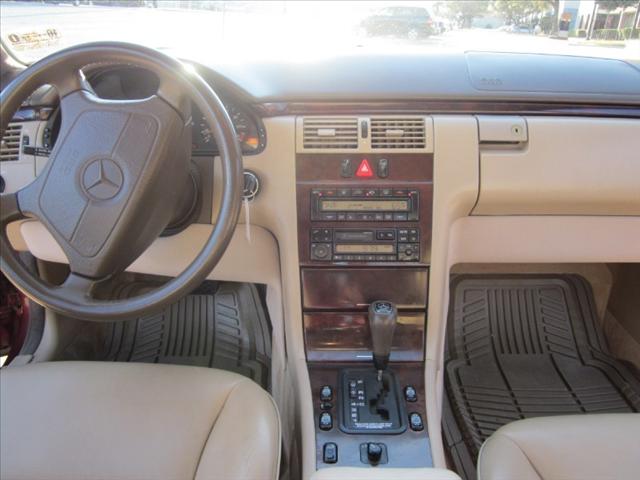 1997 Mercedes-Benz E Class SXT