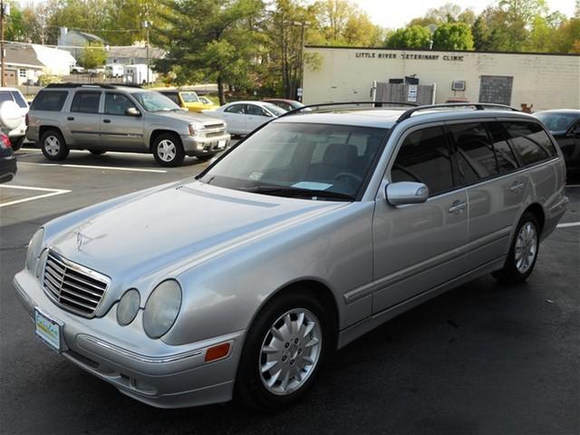 2001 Mercedes-Benz E Class SXT