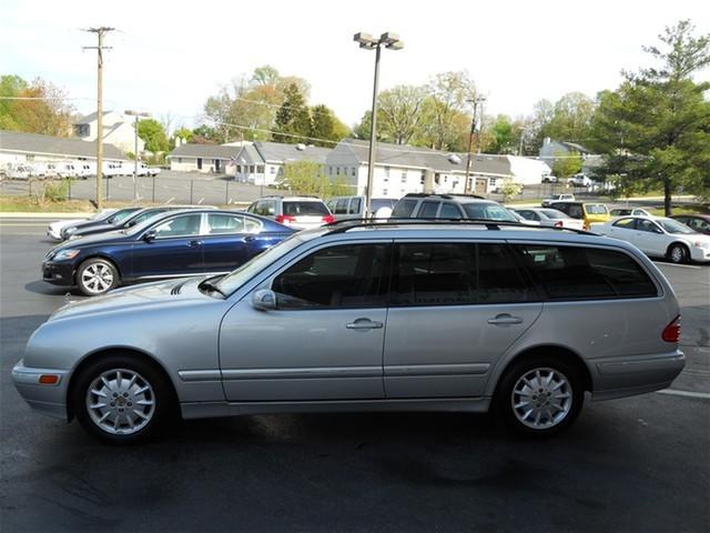 2001 Mercedes-Benz E Class SXT