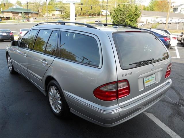 2001 Mercedes-Benz E Class SXT