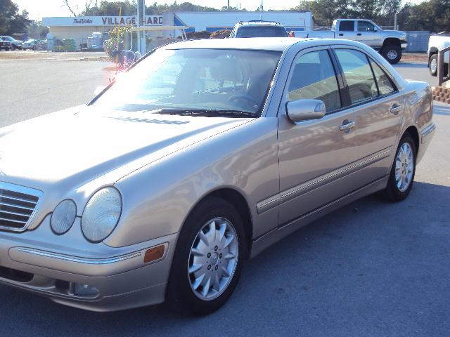 2001 Mercedes-Benz E Class SXT