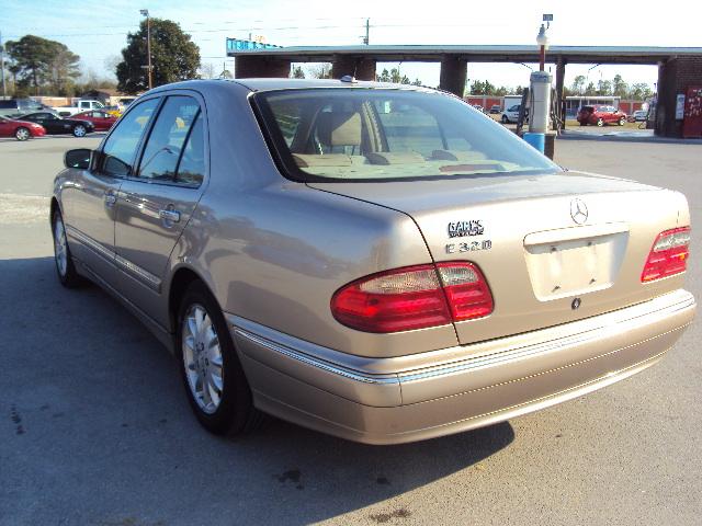 2001 Mercedes-Benz E Class SXT