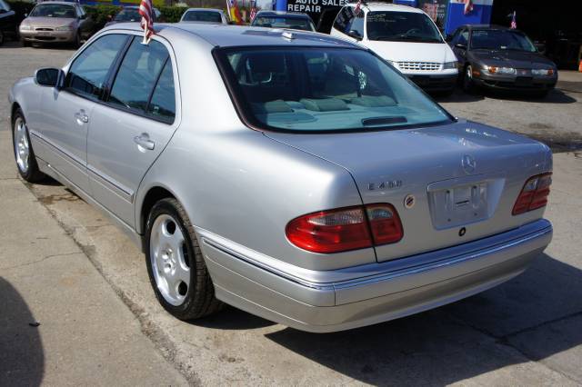 2001 Mercedes-Benz E Class XL, SLT, 4.2l, LTHR Bkts, AM-F