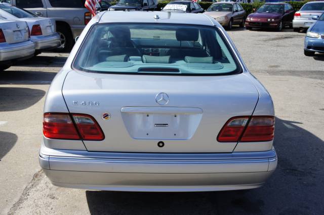 2001 Mercedes-Benz E Class XL, SLT, 4.2l, LTHR Bkts, AM-F