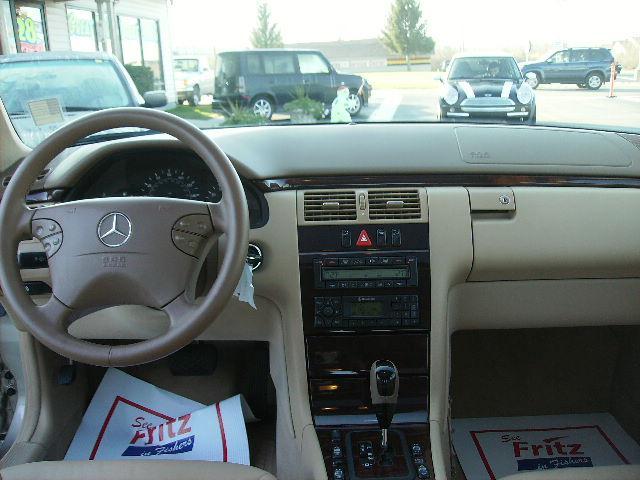 2001 Mercedes-Benz E Class SXT