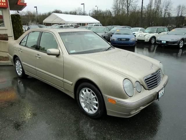 2001 Mercedes-Benz E Class SXT