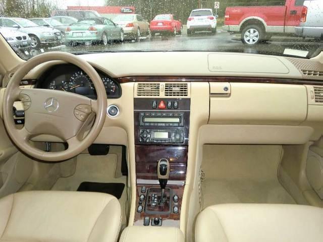 2001 Mercedes-Benz E Class SXT