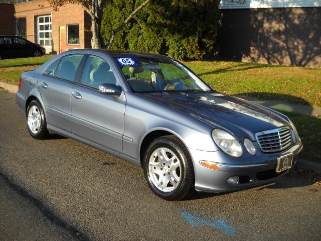 2005 Mercedes-Benz E Class Base L