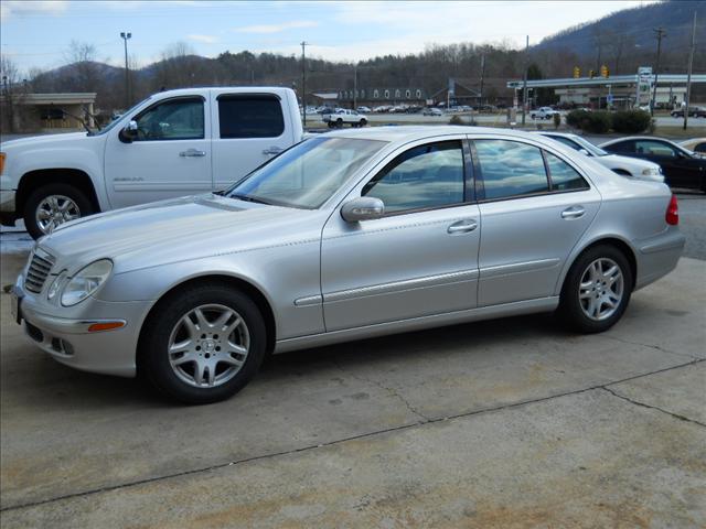 2005 Mercedes-Benz E Class SXT