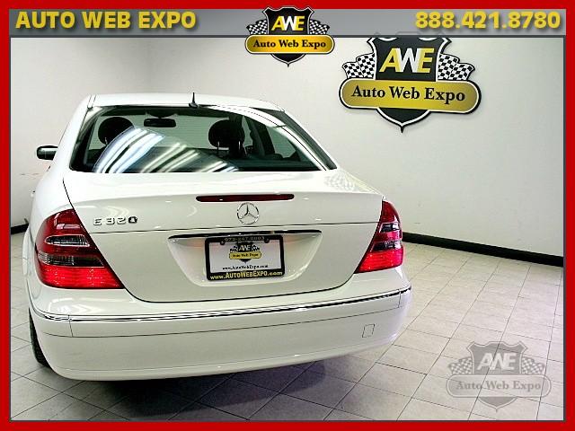 2005 Mercedes-Benz E Class SXT