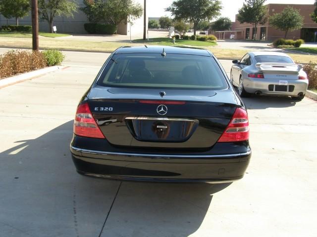 2005 Mercedes-Benz E Class SXT