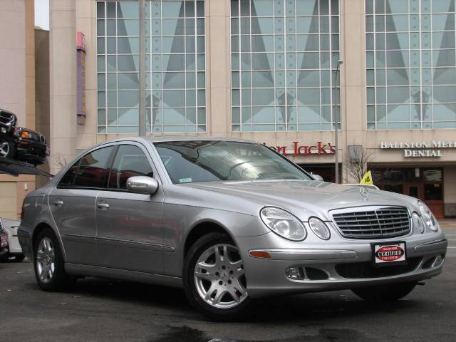 2005 Mercedes-Benz E Class Base GLS