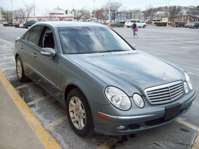 2006 Mercedes-Benz E Class 3.5 SE Coupe 2D