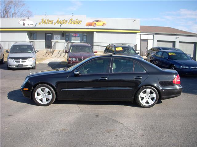 2006 Mercedes-Benz E Class 3.5 SE Coupe 2D