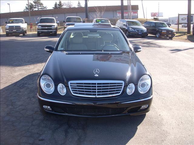 2006 Mercedes-Benz E Class 3.5 SE Coupe 2D