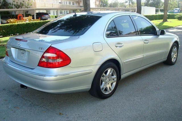 2006 Mercedes-Benz E Class 2WD Supercrew 139 XLT