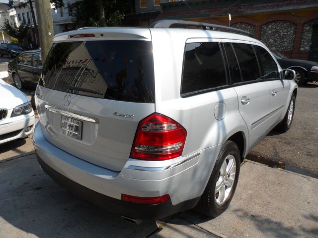 2007 Mercedes-Benz GL-Class MEGA CAB Truck