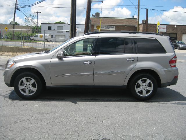 2007 Mercedes-Benz GL-Class Tech/rear Entertainment