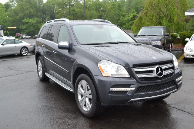 2010 Mercedes-Benz GL-Class SE Sedan AT