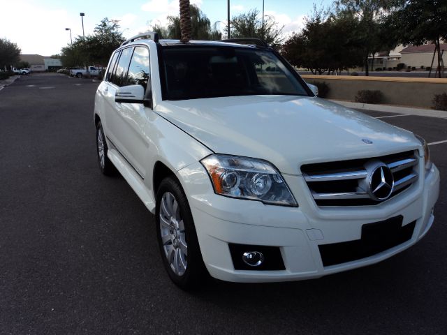 2010 Mercedes-Benz GLK-Class XLT, Lifted 8, 4x4