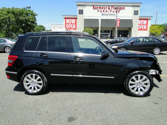 2011 Mercedes-Benz GLK-Class XLT, Lifted 8, 4x4