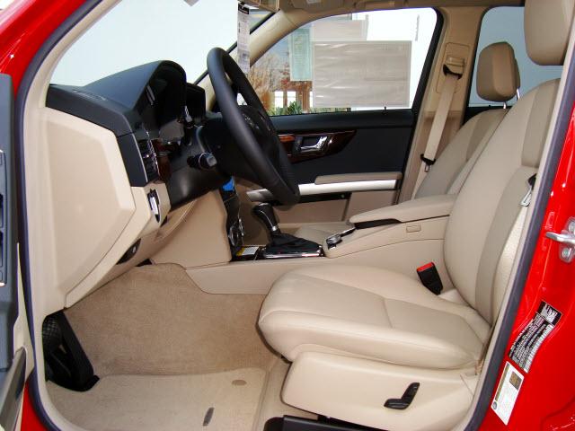 2011 Mercedes-Benz GLK Class C230 1.8K